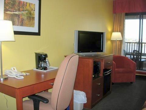 Dartmouth Oceanview Hotel Halifax Room photo